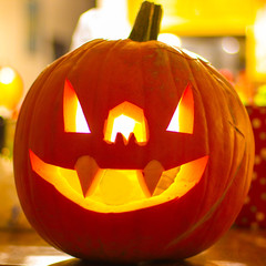 lighted fanged pumpkin 