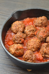 肉団子のトマト煮込み