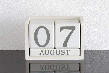 White block calendar present date 7 and month August