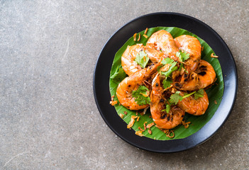 fried shrimp with garlic