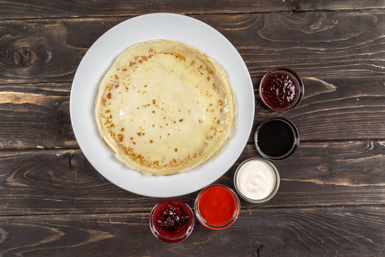 pancakes with different sauce