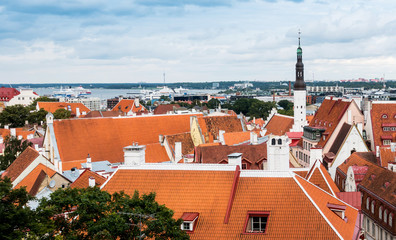 Obraz premium Traditional Cathedral building in Tallinn, Estonia