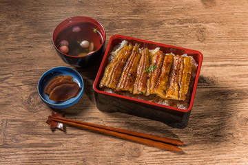 天然うなぎのかばやき　Luxury of Japan production eel