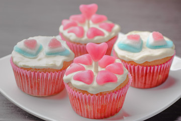 muffins festive,baking for Valentine's Day,The 14th of February,muffins for holidays,muffins for Valentine's Day,muffins with the symbolism of the heart,homemade baking,muffins decorated,muffins with 