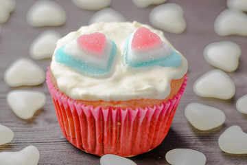 muffins festive,baking for Valentine's Day,The 14th of February,muffins for holidays,muffins for Valentine's Day,muffins with the symbolism of the heart,homemade baking,muffins decorated,muffins with 