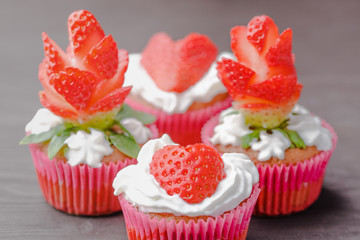 muffins festive,baking for Valentine's Day,The 14th of February,muffins for holidays,muffins for Valentine's Day,muffins with the symbolism of the heart,homemade baking,muffins decorated,muffins with 