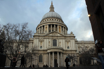 Fototapeta na wymiar Saint Paul Cathedral in London, England