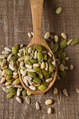 bunch of salad seed mix