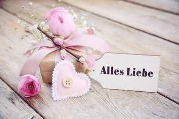 Grußkarte - Geschenk mit Herz - Alles Liebe zum - Muttertag , Geburtstag 