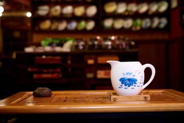 A small jug for pouring tea at a tea ceremony. The justice vessel.