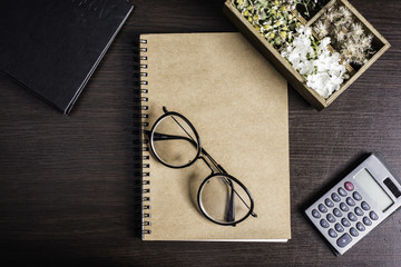 Table work and accessories.