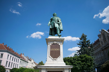Obraz premium Statue to István Széchenyi in a park in the city of Sopron, Hungary