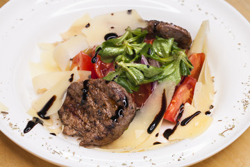 Salad plate with beef and pork