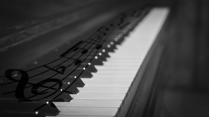 Klaviertastatur mit abstrakten Noten