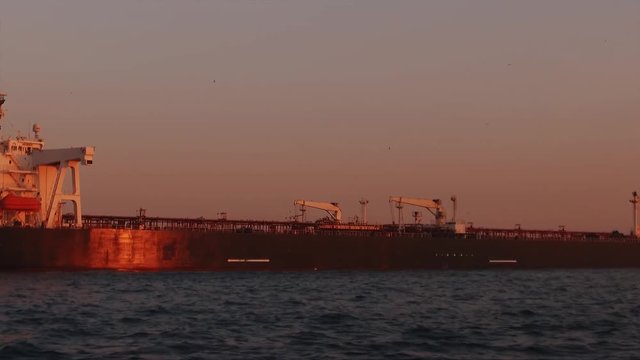 Tanker crossing the Bosphorus