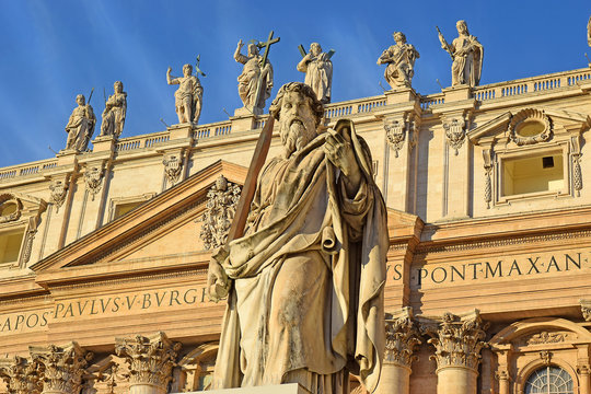 Fototapeta statue Apostle Paul with sword at the Vatican in Rome