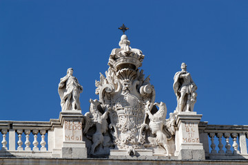 Fototapeta na wymiar Detail of the royal palace