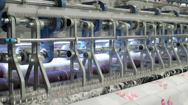 nonwoven sewing blanket machine for pillow product manufacturing in factory