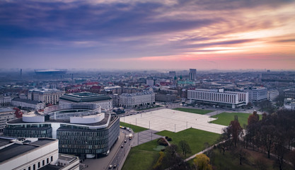 Fototapeta na wymiar Warszawa - plac Piłsudskiego