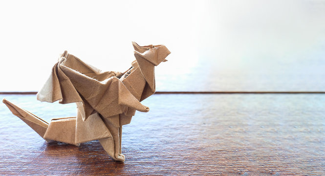 Model Origami Dragon