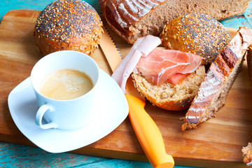 Coffee ham and bread.