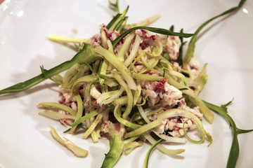 chicken salad with vegetables