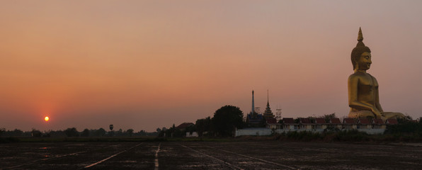 Fototapeta na wymiar Panorama images of Big Buddha in Thailand with twilight sky at sunset