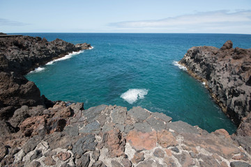 Fototapeta na wymiar Los hervoderos, the famous volcanic cliffs in lanzarote, Canary islands, Spain.