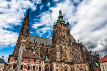 Fototapeta premium The gigantic Saint Vitus Cathedral in the castle district of Prague
