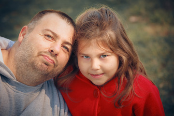 Fototapeta premium happy father and daughter in summer