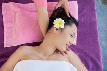 Obraz na płótnie Canvas Relaxing spa procedure