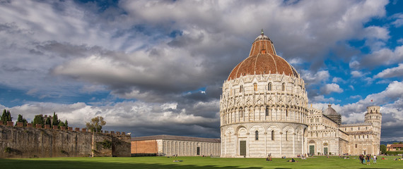 Fototapeta premium Pisa Cathedral with the Leaning Tower of Pisa on Piazza dei Miracoli in Pisa, Tuscany, Italy 