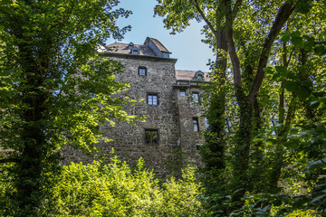 Fototapeta na wymiar Schloss Schönstein in Wissen