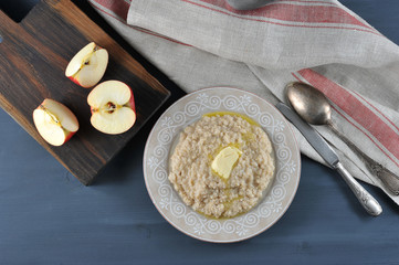 English Breakfast - oatmeal porridge with butter and apples