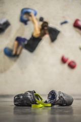 magnesia in front of blured climber