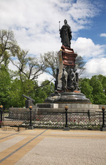 Fototapeta premium Monument to Empress Catherine II Great at Catherine Square in Krasnodar. Russia