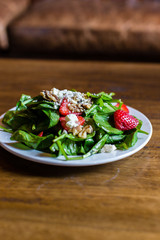 strawberry spinach salad