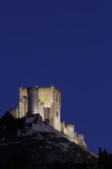 Castillo de Peñafiel en la Rivera del Duero