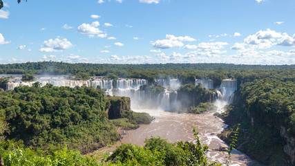 Garganta do Diabo nas Cataratas do Iguaçu, em Foz do Iguaçu, Brasil e Argentina