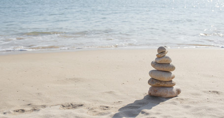 Fototapeta na wymiar Zen stones on a beach