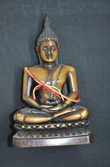 Gebetsband auf Buddha - 190593551