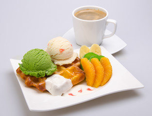 ice cream scoop with waffle