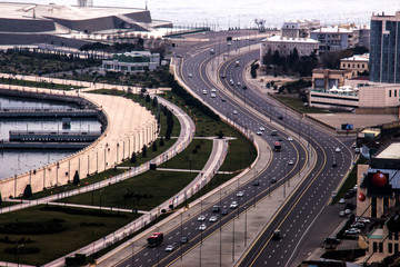 Fototapeta premium Asphalt road on the coast