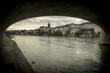 Mittlere Rheinbrücke