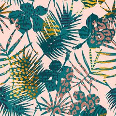 Naklejka premium Trendy seamless exotic pattern with palm, animal prints and hand drawn textures.