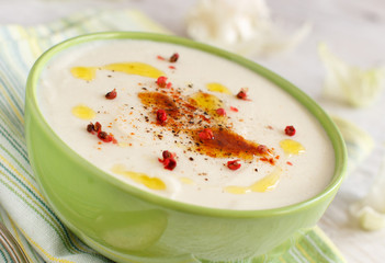 Creamy cauliflower soup