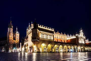 Fototapeta na wymiar The Cloth Hall in Krakow, Poland