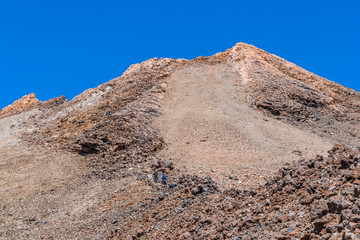 Steiler Aufstieg zum Gipfel des Vulkan Teide auf Teneriffa