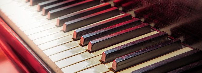 Piano 1 (Banner)