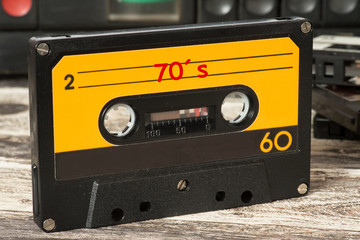 Eine Musik Kassette mit der Musik der 70 Jahre